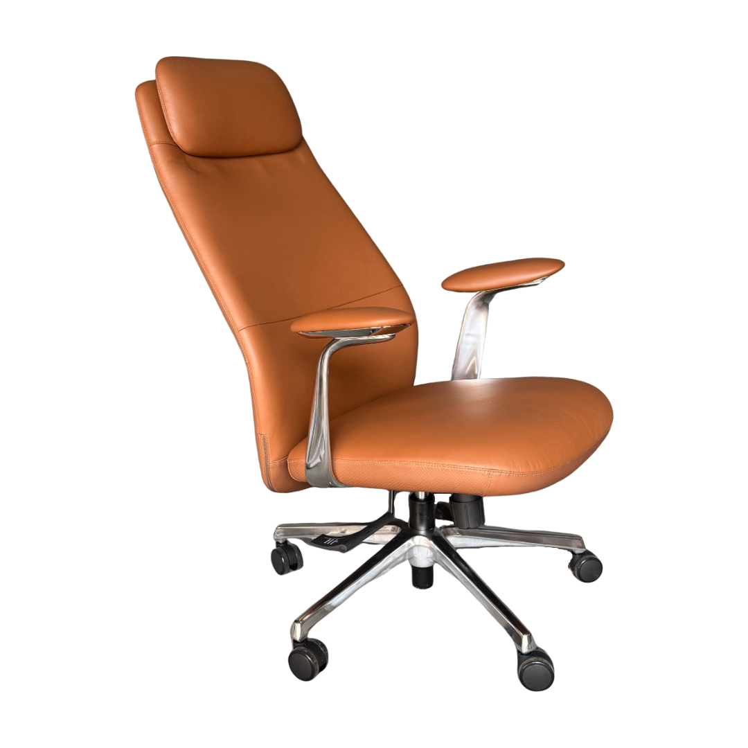 琉森瓦半牛皮辦公椅