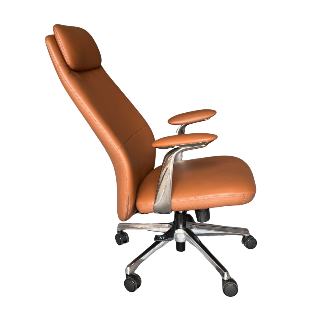 琉森瓦半牛皮辦公椅